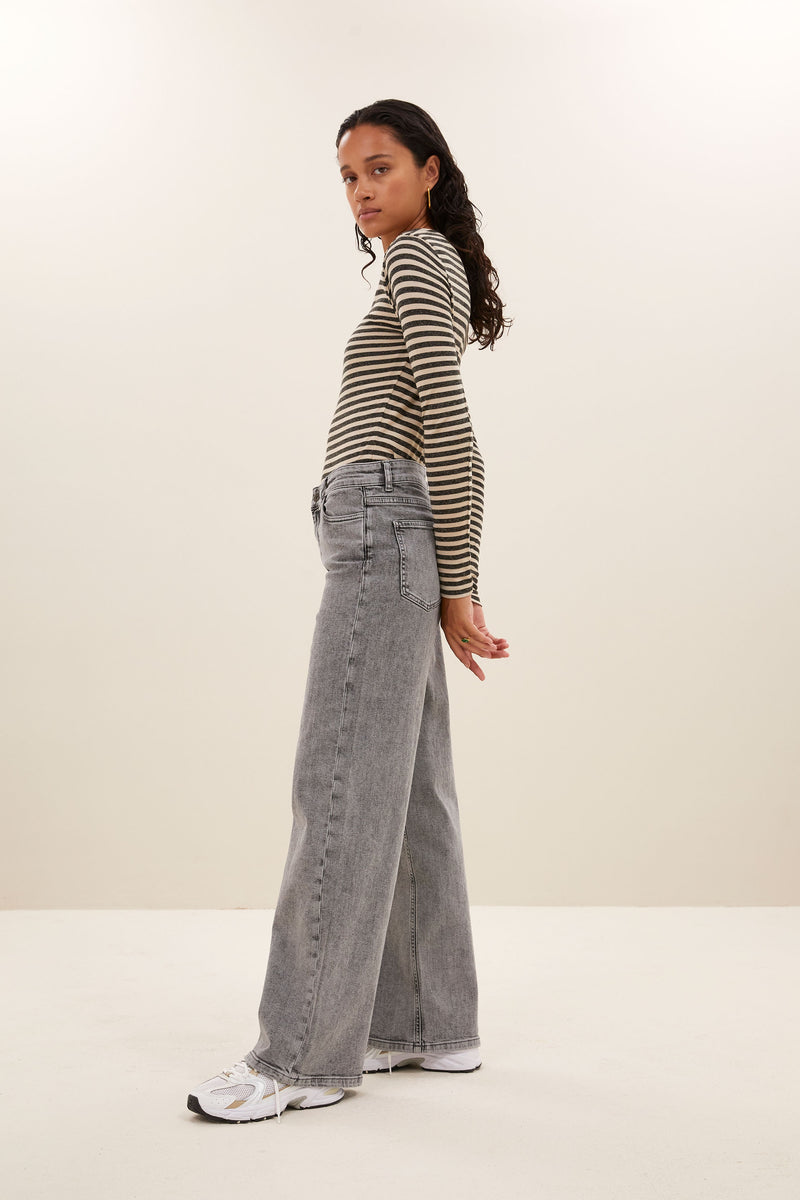basic ls stripe top