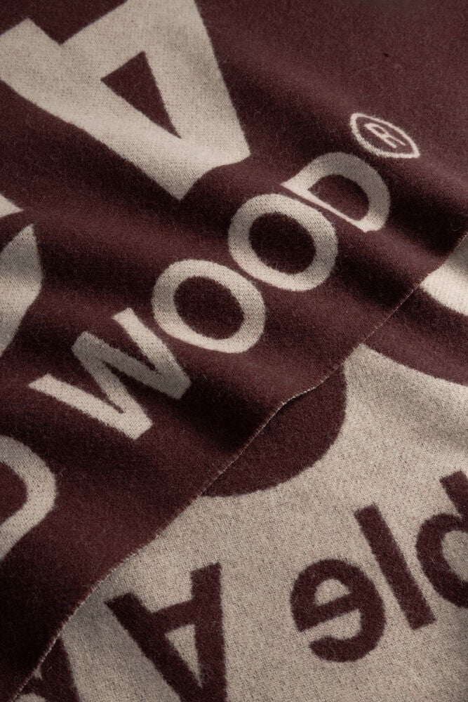 WWLeon italic scarf
