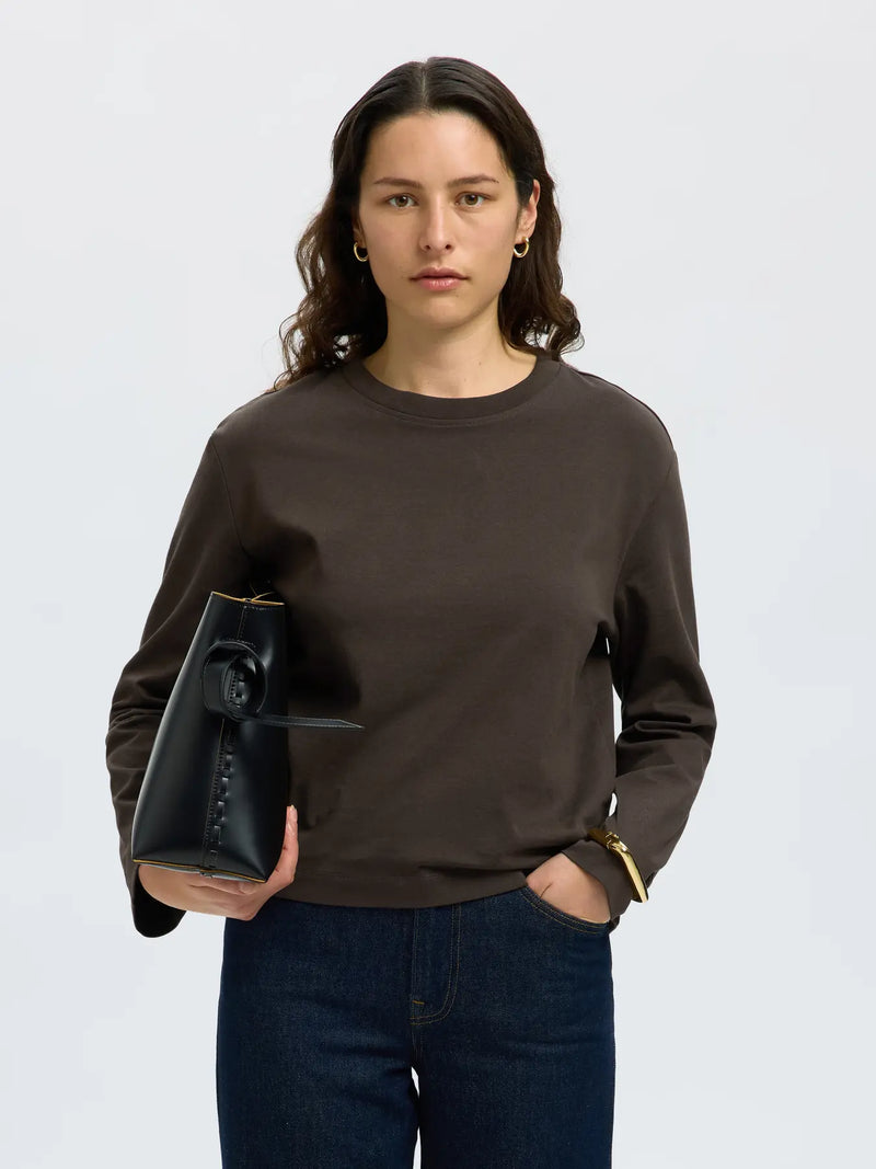 SLWESSENTIAL LS BOXY TEE