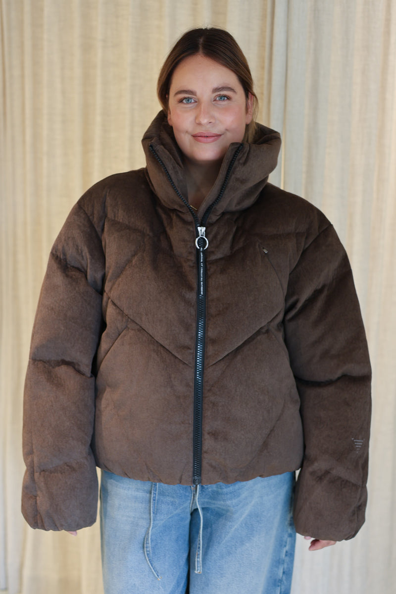 NEBULA Short Puffer Jacket - Brown