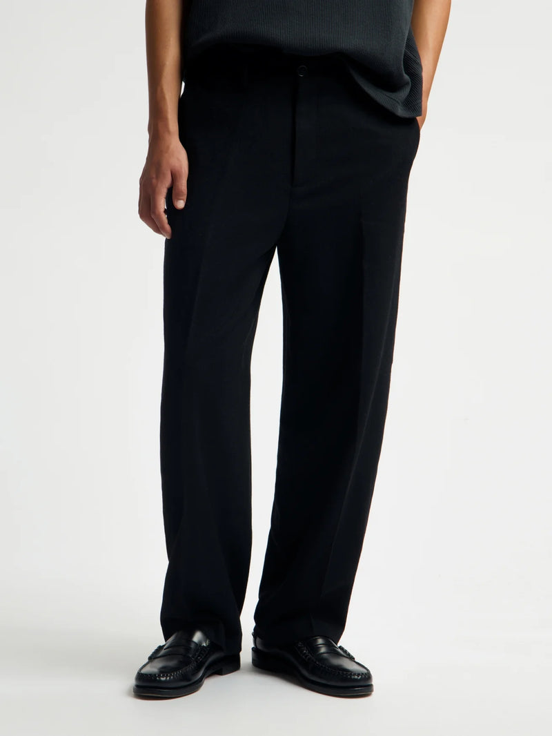 Wool Barrel Leg Pant