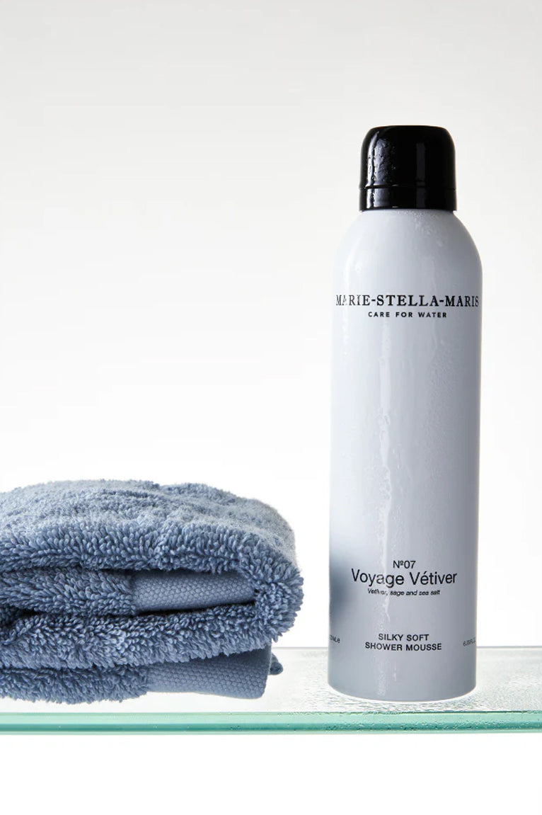 Silky Soft Shower Mousse 200 ml - Voyage Vétiver