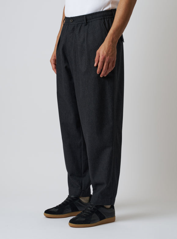PLEATED TRACK PANT